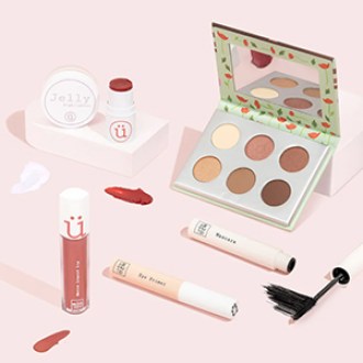 M2U NYC  Makeup Essential Set