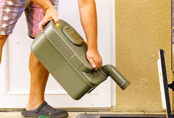 Choosing an RV portable waste tank