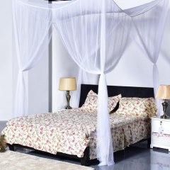 Goplus 4 Corner Post King and Queen Size Bed Canopy