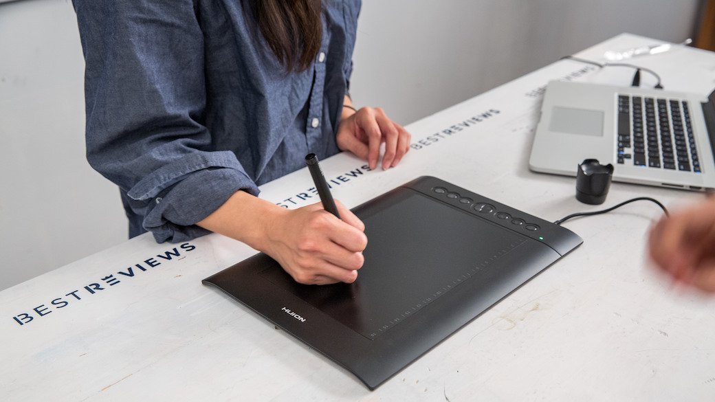 Drawing Tablet Buyer's Guide: What To Know Before Getting An Art