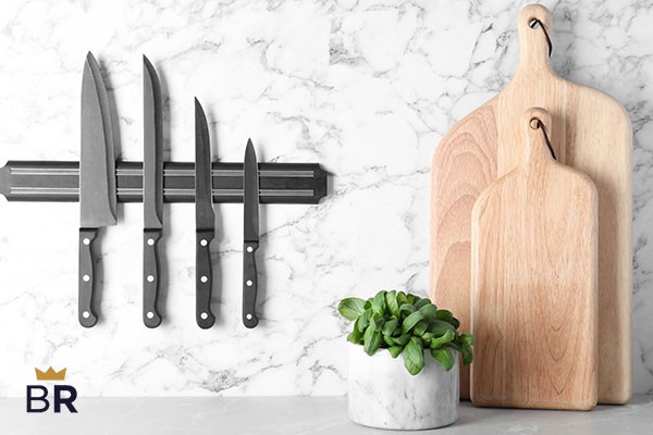 https://cdn7.bestreviews.com/images/v4desktop/image-full-page-600x400/03-kitchen-knife-sets-reviews-73d280.jpg?p=w900