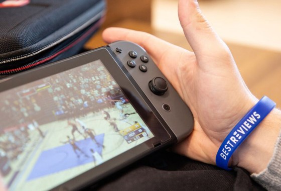 Nintendo Switch vs. Nintendo Switch OLED: Is it worth the upgrade?