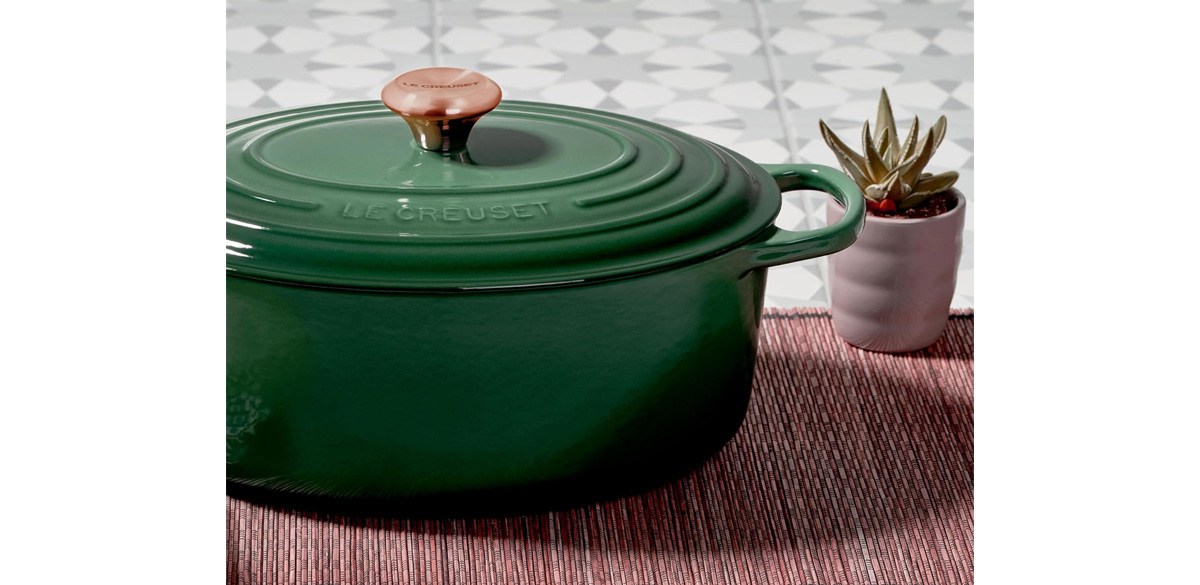 Le Creuset Signature 8-quart Oval Dutch Oven with Copper Knob