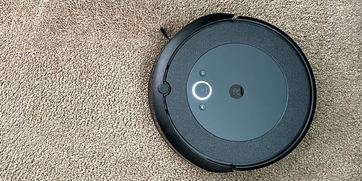 Roomba vs. Dyson Which is best for you?