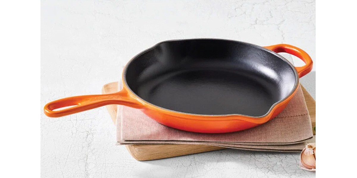 Le Creuset Signature Skillet