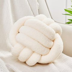 Uvvyui Knot Pillow Ball